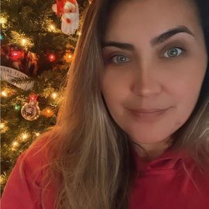 Meet your Posher, Deidra